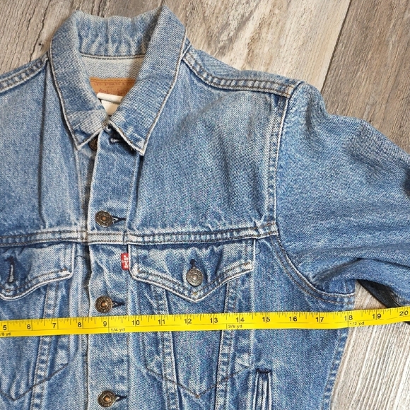 Levi's | Vintage 80's Type III Trucker Denim Jacket, Light Blue Washed, Patina - Picture 3 of 6
